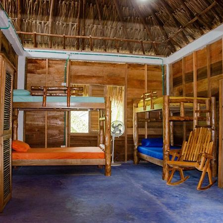 Rainbow Hostel Сан-Бернардо-дель-В'єнто Екстер'єр фото