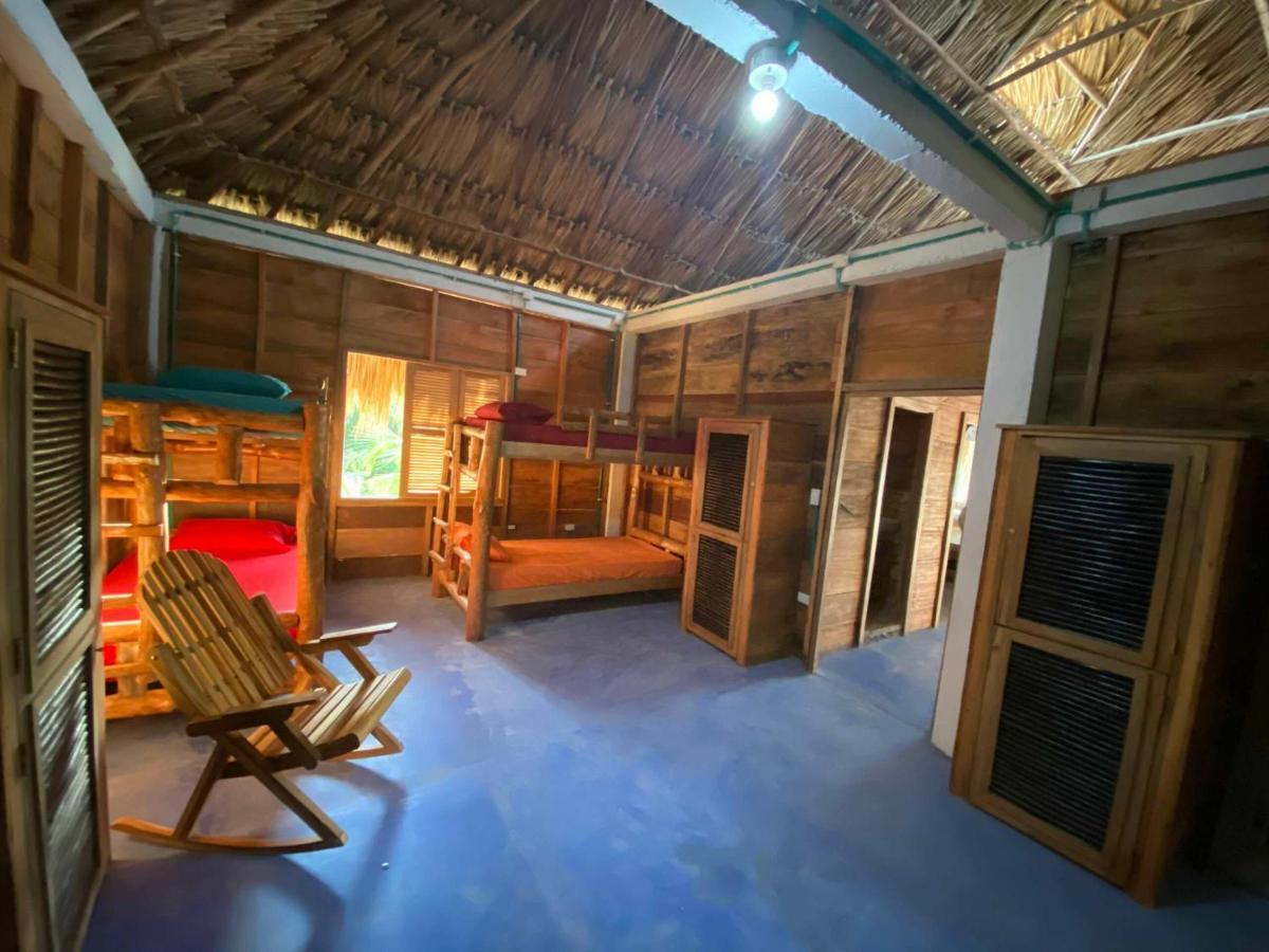 Rainbow Hostel Сан-Бернардо-дель-В'єнто Екстер'єр фото